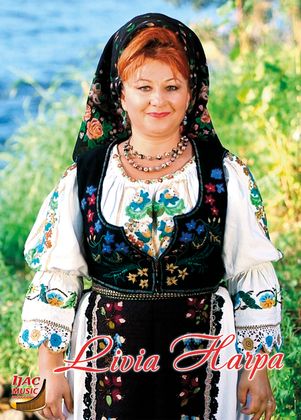 Portret Livia Harpa — interpret de muzică populară la Ijac Music Production